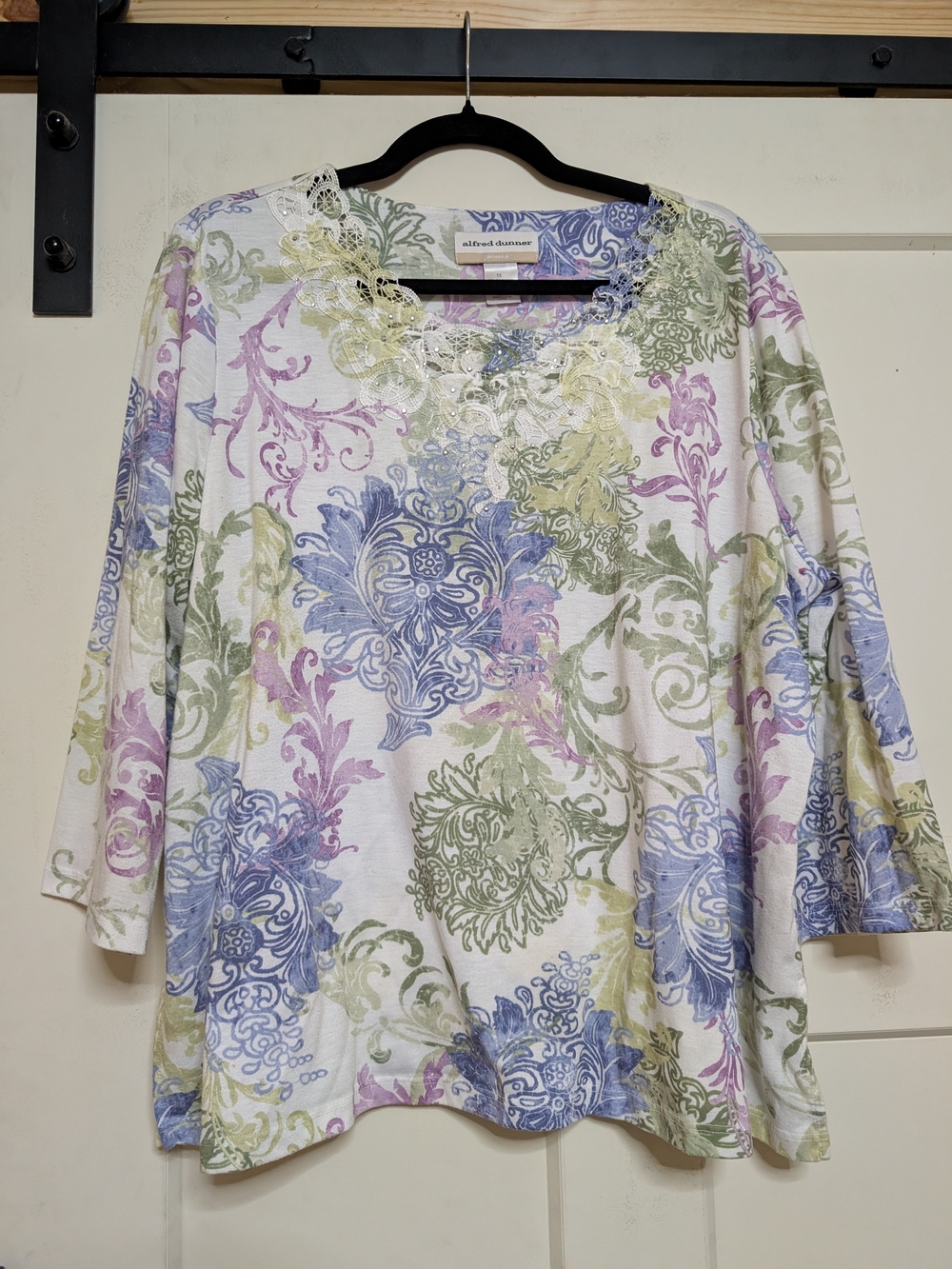 Alfred Dunner Pastel Floral Lace-Trim Tunic Top 1X